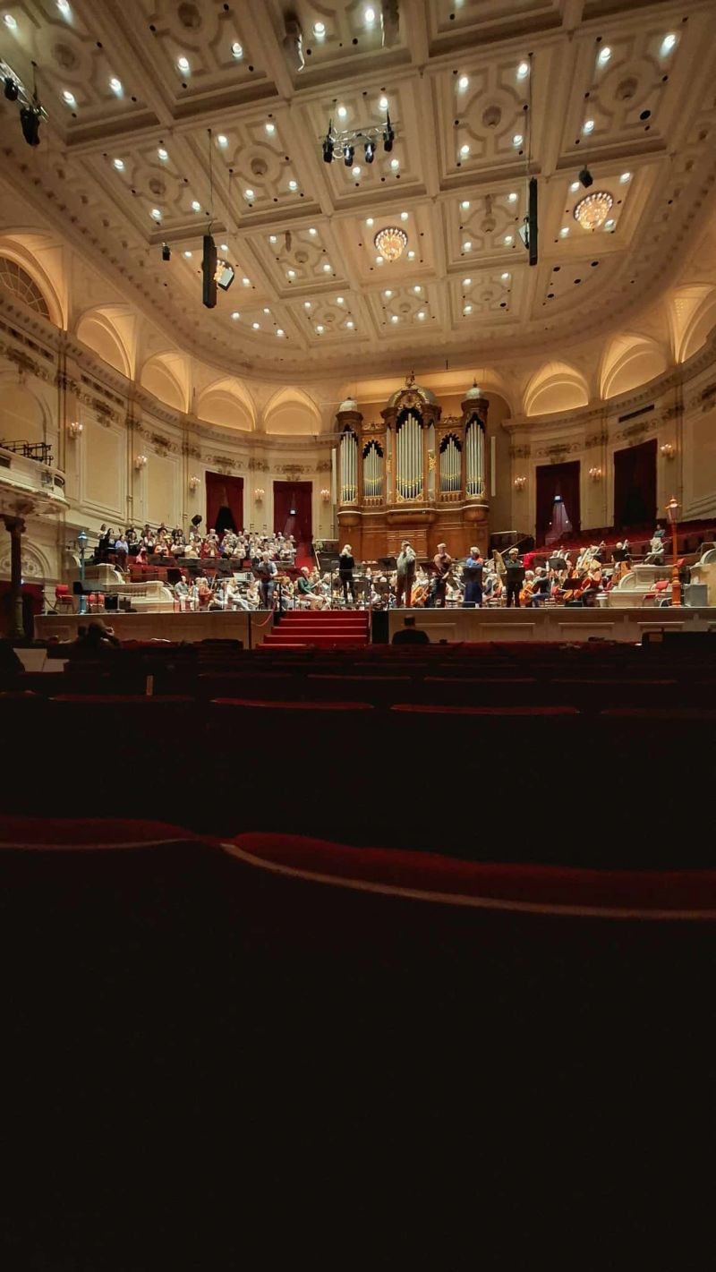 Repetitie in het Koninklijk Concertgebouw in Amsterdam.